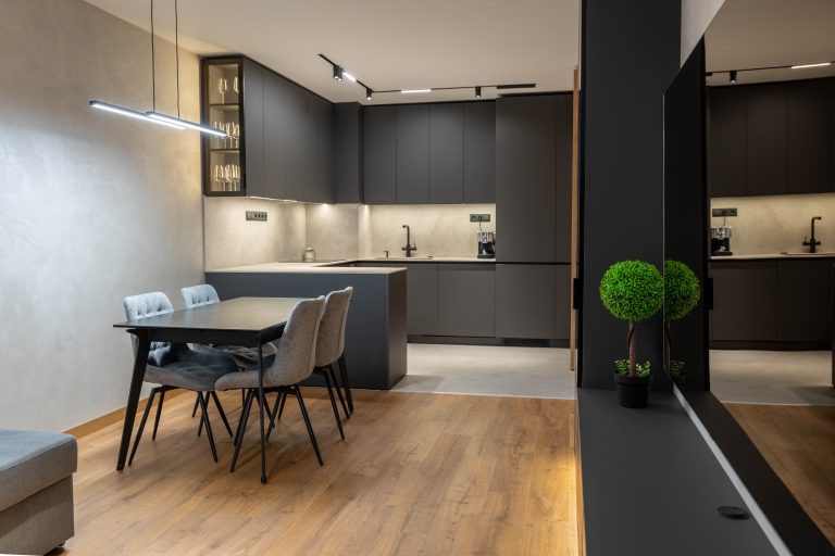 Кухня, която комбинира стил, изчистен дизайн и висока функционалност